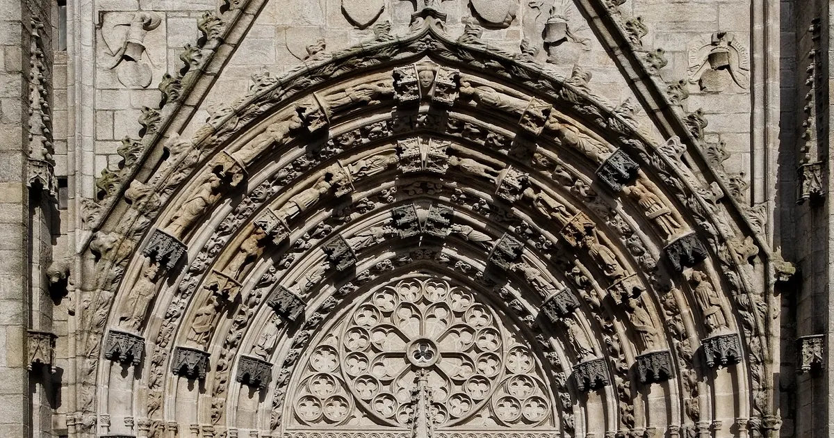 Diagnostic amiante à Quimper : comprendre les enjeux du parc ancien — Quimper